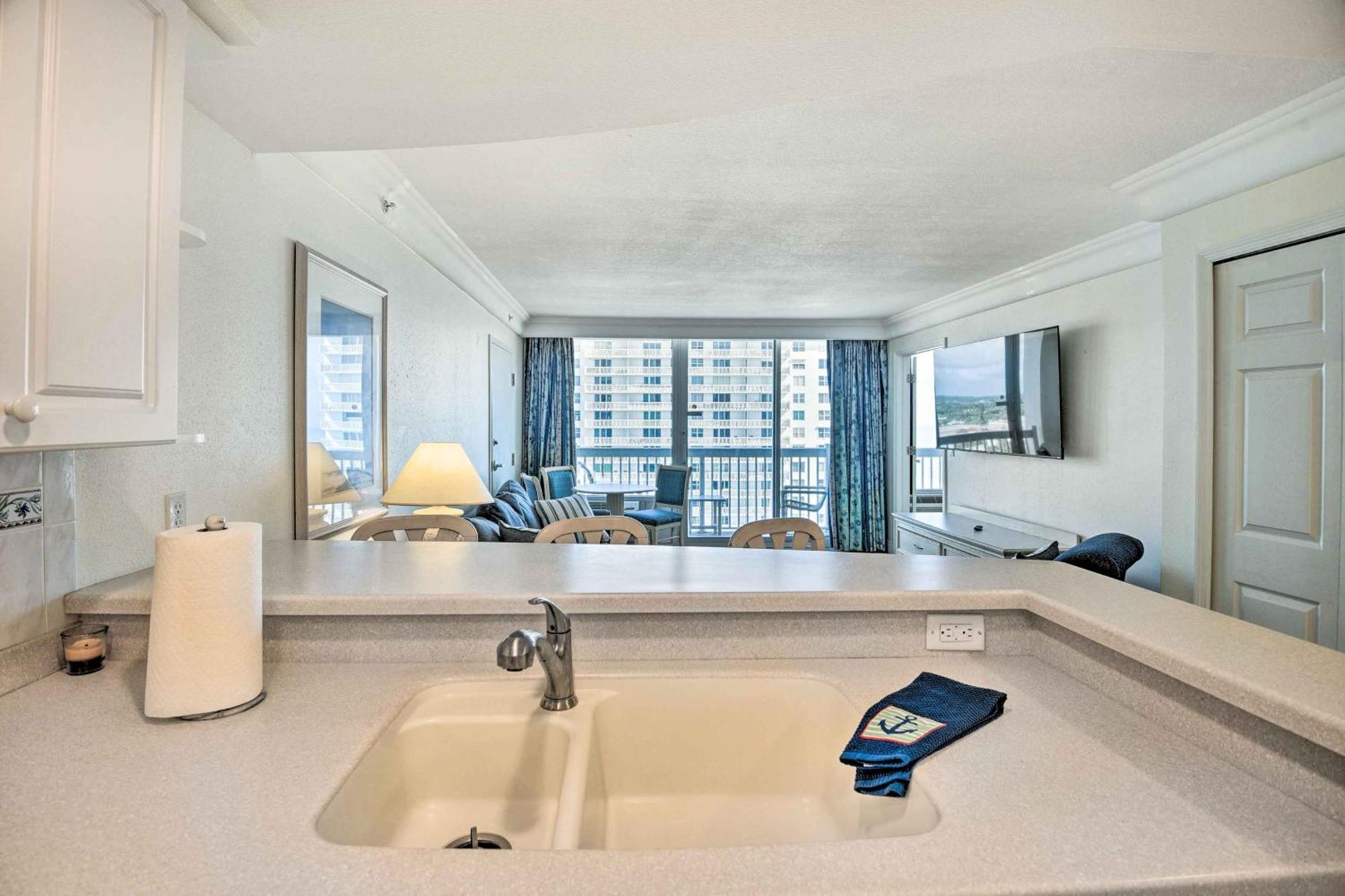 Sunny Daytona Beach Gem With Ocean Views! ภายนอก รูปภาพ